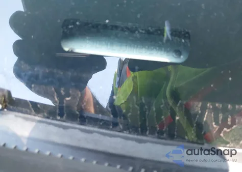 2010 Ford Fusion Hybrid from USA, damaged, VIN 3FADP0L33AR292902